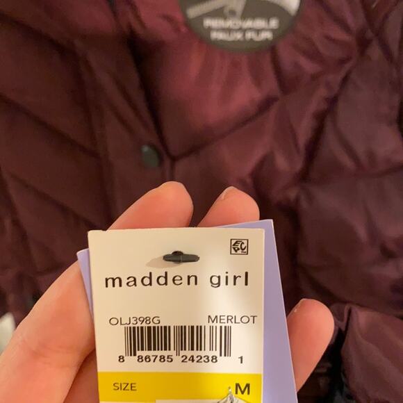 NWT Madden Girl Juniors Faux-Fur Trim Hooded Merlot M - Picture 5 of 15